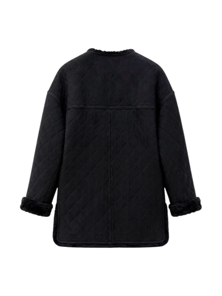 Montone Shearling Chanel Boutique Pelle trapuntato matelassé nero Bottoni dorati Rue Cambon Paris 1988 Karl Lagerfeld cappotto giubbotto pelliccia