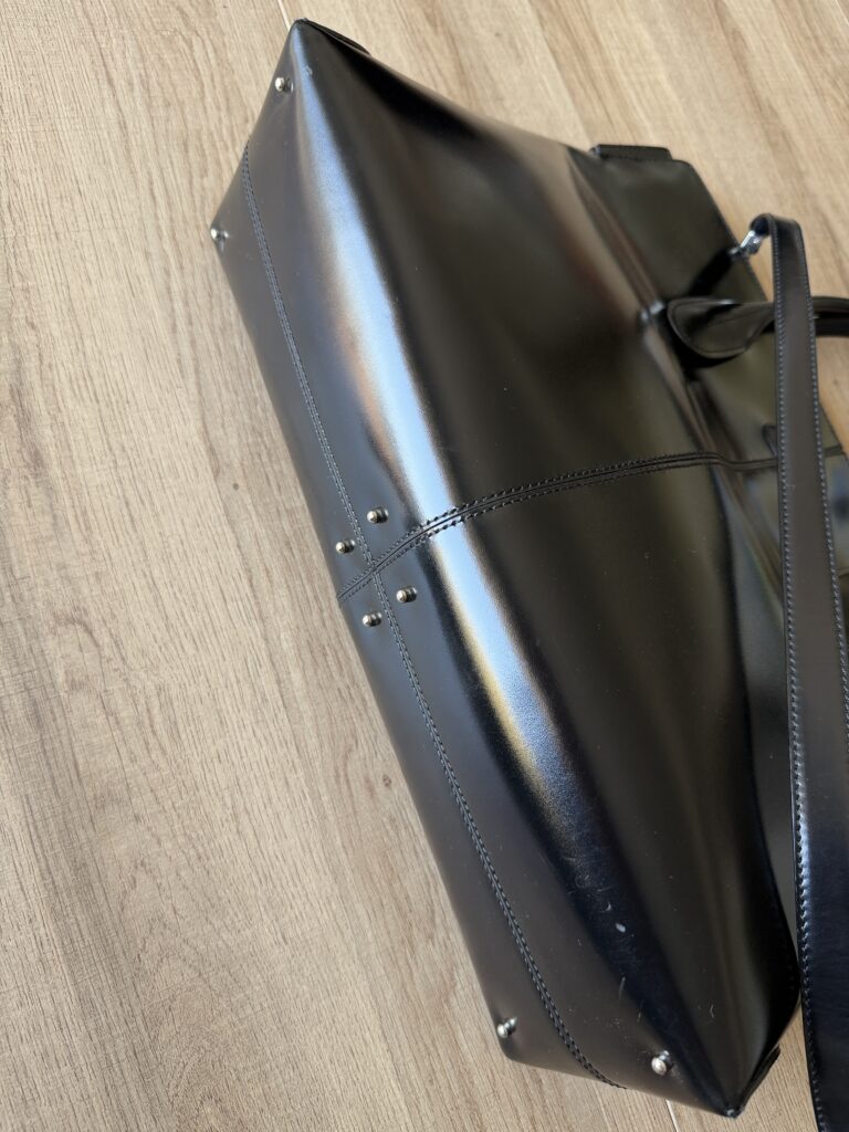 Borsa a mano o tracolla spalla Tod’s Nero lucido Pelle rigida modello classico