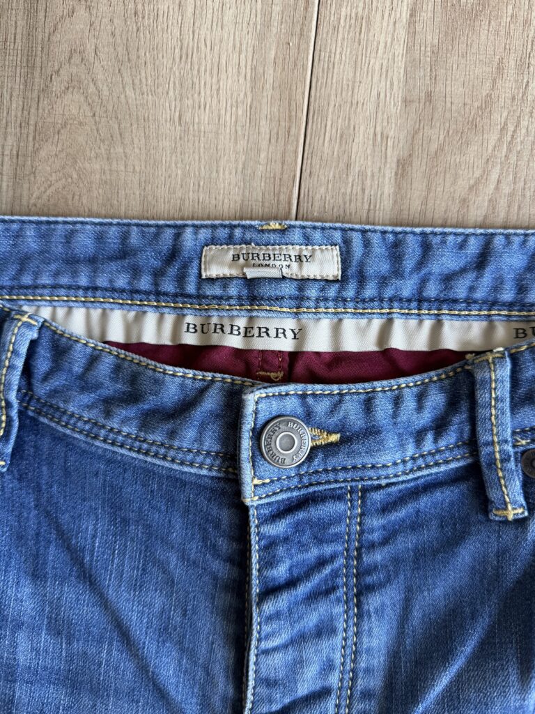 Jeans Burberry Uomo 52 IT – 47 FR ( 47 cm ) L Comfort Blu Denim Cotone Pantaloni