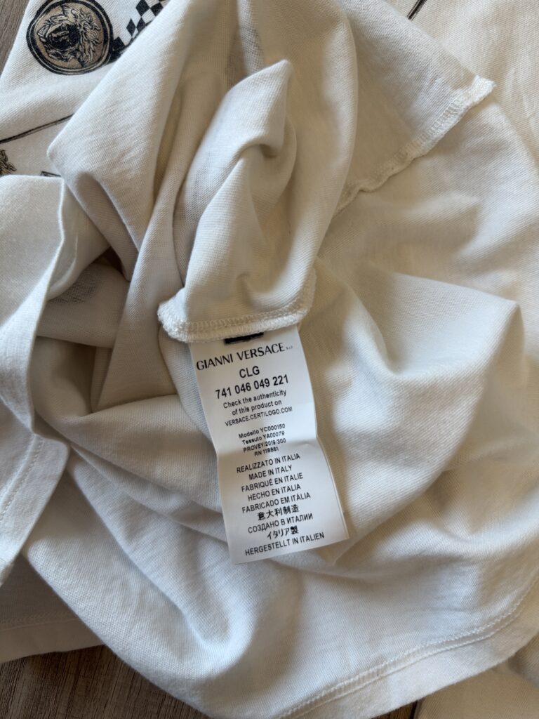 T-shirt Versace prima linea Donna M Bianco crema con stampa medusa Cotone manica lunga Maglietta