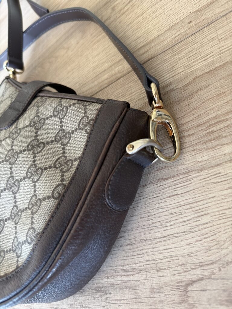 Borsa a spalla tracolla GUCCI crossbody marrone brige logo monogram GG pelle di cinchialino