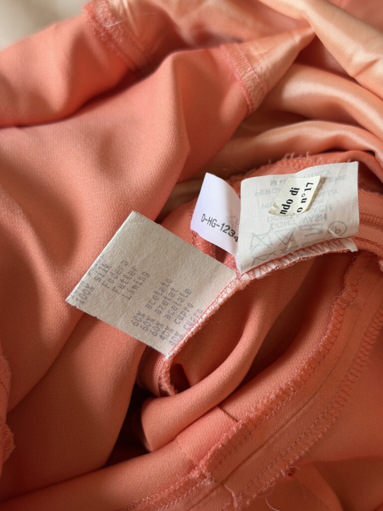 Abito in seta Fendi vintage Donna 44 IT – M Rosa e bianco con bottoni oro vestito midi