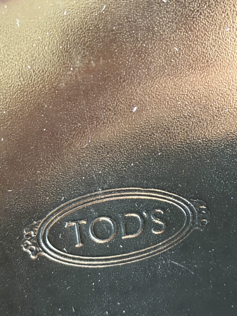 Borsa a mano o tracolla spalla Tod’s Nero lucido Pelle rigida modello classico