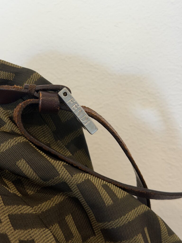 Zaino a spalla Fendi Logo Monogram FF Beige Nero Canvas tracolla