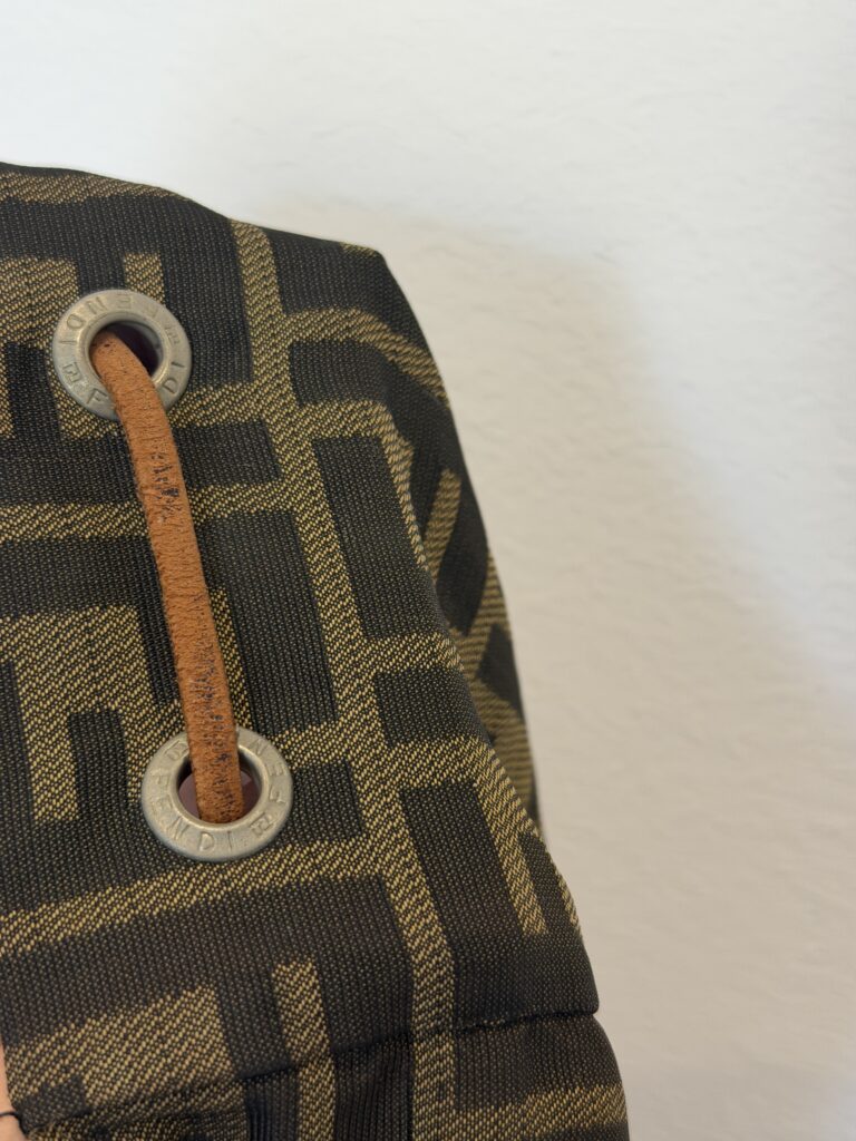 Zaino a spalla Fendi Logo Monogram FF Beige Nero Canvas tracolla