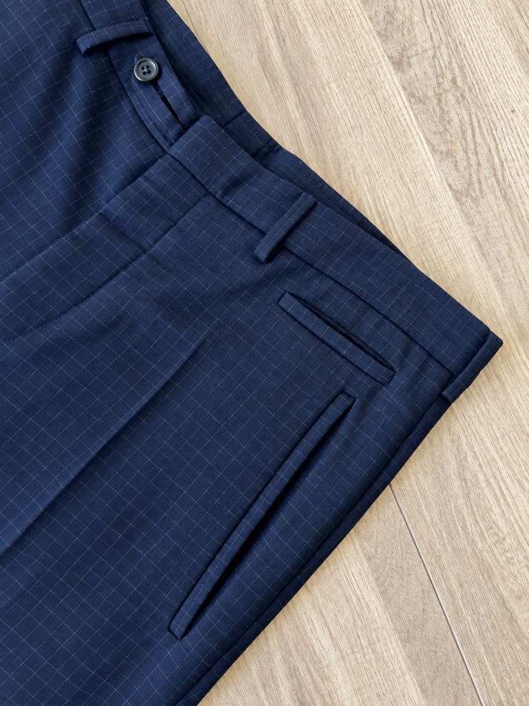 Pantaloni Prada Uomo 48 IT – 43 FR ( 43 cm ) M comfort quadretti Blu scuro misto Lana