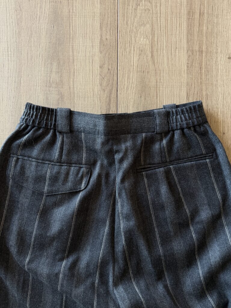 Pantaloni gessati Christian Dior Donna 38 IT – 32 FR ( 32 cm ) S Grigio antracite Bianco Lana vita alta
