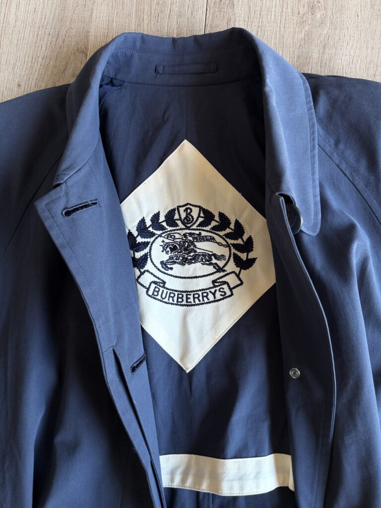 Trench lungo Burberry Donna 44 IT – 9 UK – M Blu 100% Cotone Cappotto Giubbotto Giacca mantella impermeabile