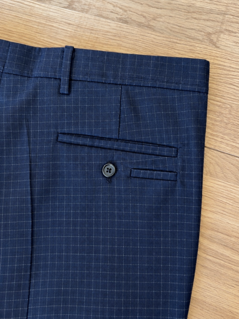 Pantaloni Prada Uomo 48 IT – 43 FR ( 43 cm ) M comfort quadretti Blu scuro misto Lana