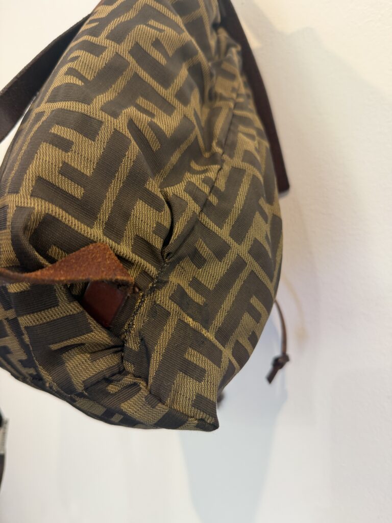 Zaino a spalla Fendi Logo Monogram FF Beige Nero Canvas tracolla