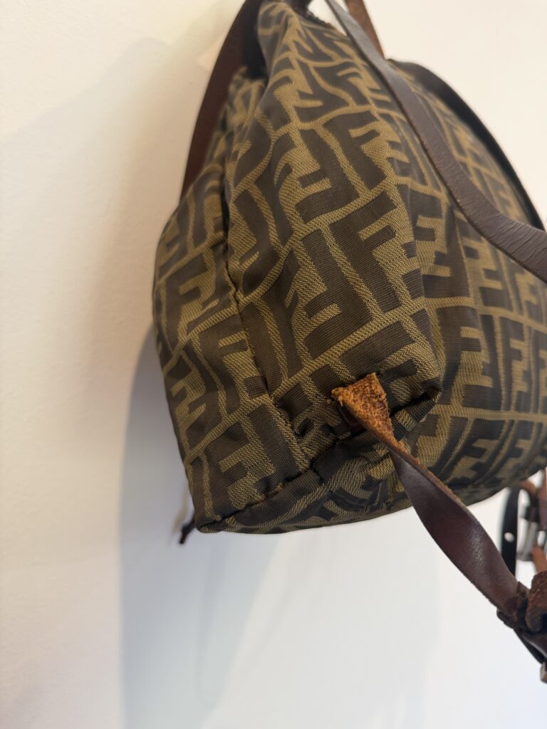 Zaino a spalla Fendi Logo Monogram FF Beige Nero Canvas tracolla