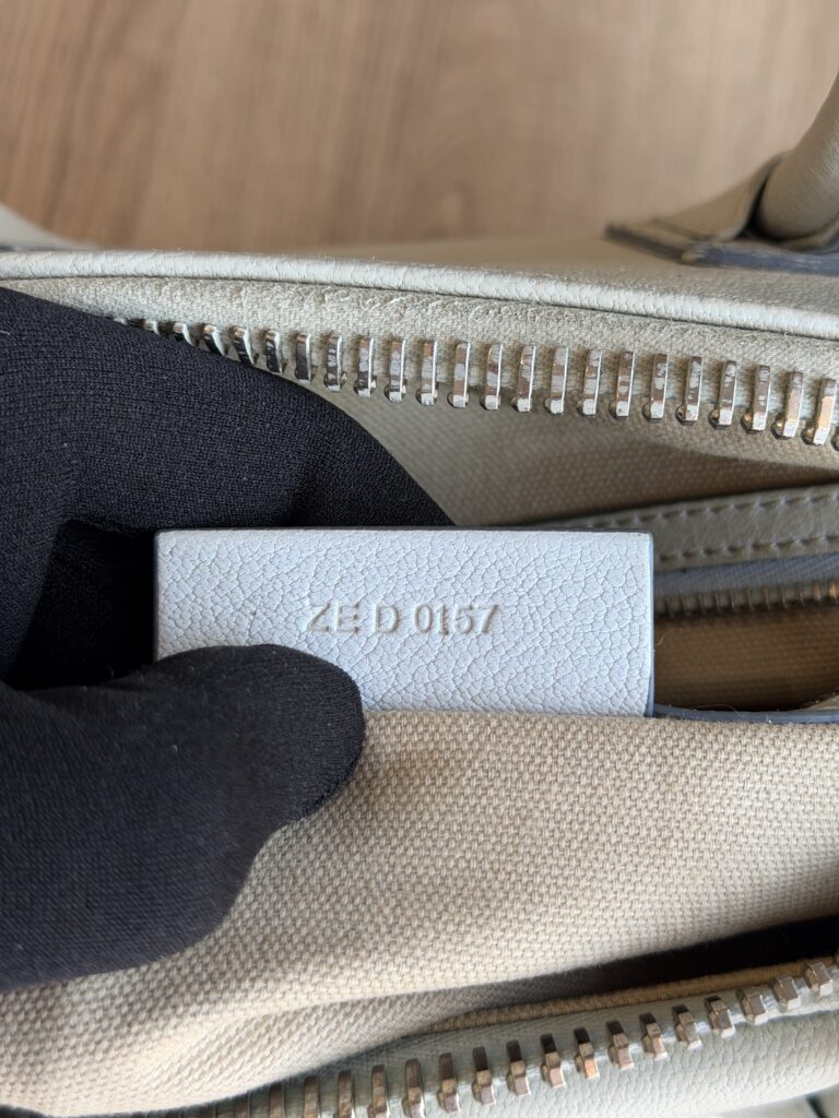 Borsa bauletto Givenchy Antigona medium grigio ghiaccio pelle a mano e spalla con tracolla tote bag boston