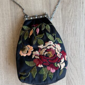 Borsa pouch in seta Valentino Garavani Nero con ricamo floreale wallet on chain bisaccia a spalla tracolla catena