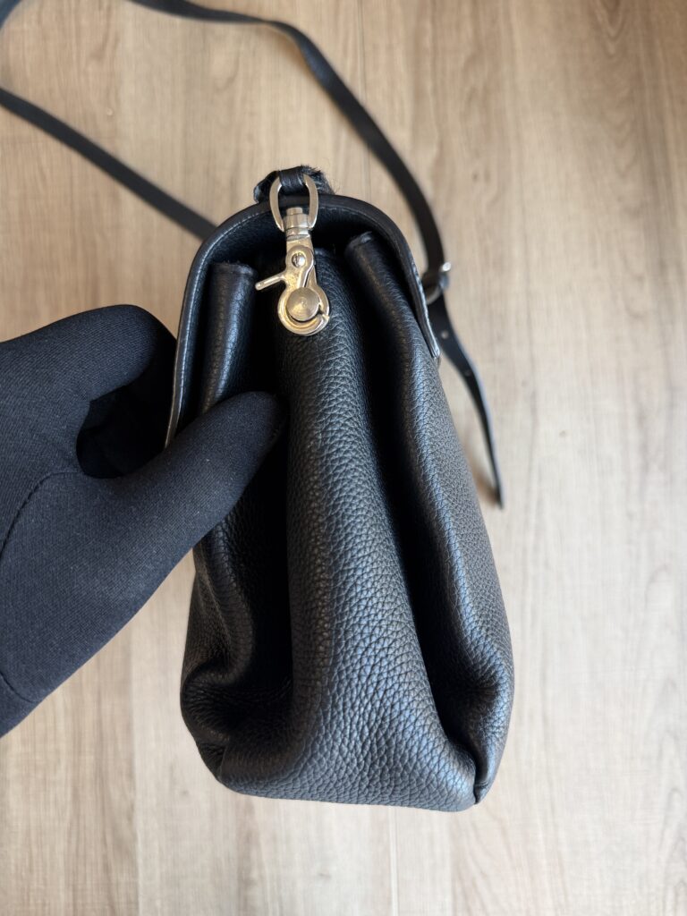 Borsa Balenciaga Le Dix in pelle di vitello a tracolla Nero tendente blu scuro
