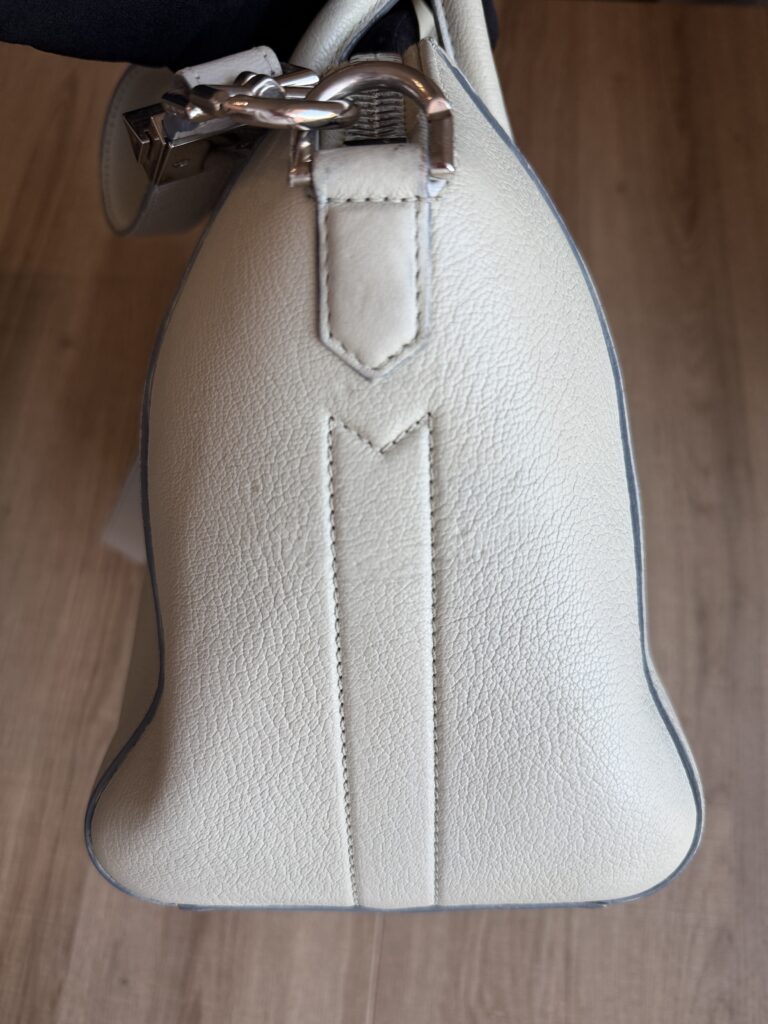 Borsa bauletto Givenchy Antigona medium grigio ghiaccio pelle a mano e spalla con tracolla tote bag boston