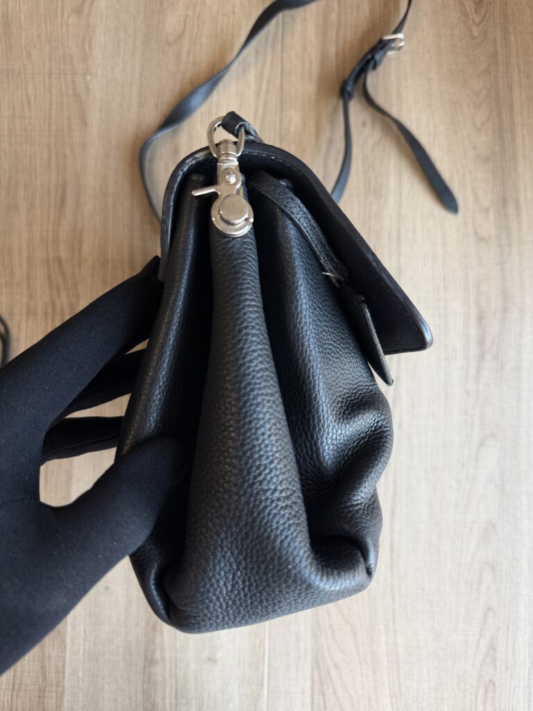 Borsa Balenciaga Le Dix in pelle di vitello a tracolla Nero tendente blu scuro