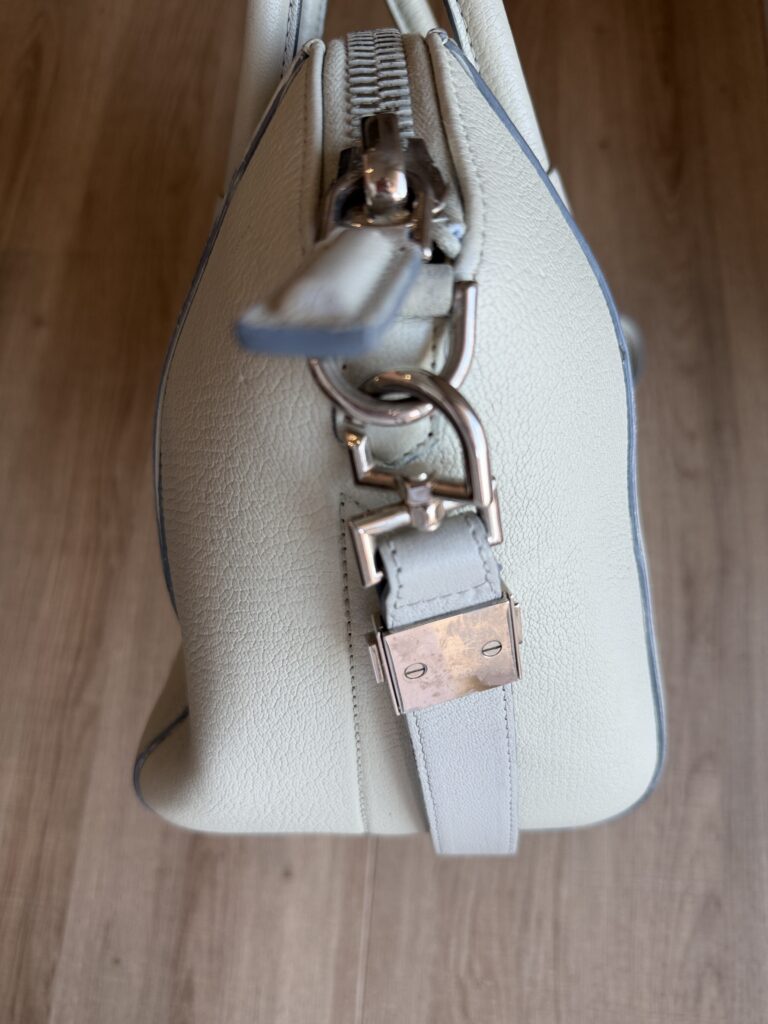 Borsa bauletto Givenchy Antigona medium grigio ghiaccio pelle a mano e spalla con tracolla tote bag boston