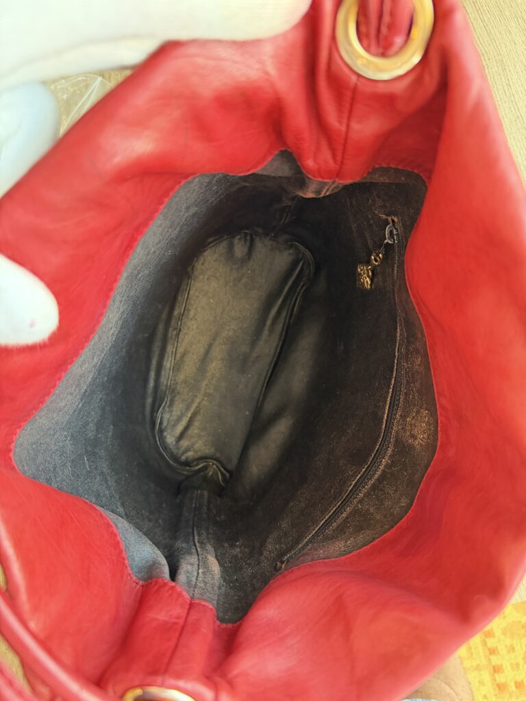 Borsa a secchiello Gucci Rosso borgogna Pelle esotica pitone tote chiusura laccio a mano e spalla tracolla